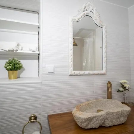 Casinhas Do Miga * Santa Comba Dao